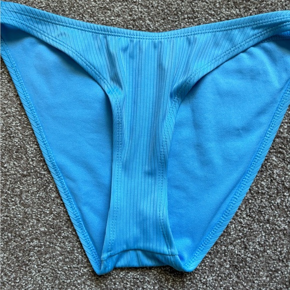 Blue Ribbed Bikini Set - Picture 2 of 4